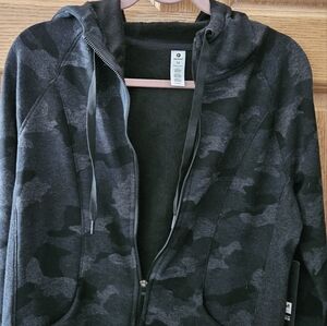 90 Degree By Reflex Men's Dark Gray Camo Zip Up Hoodie